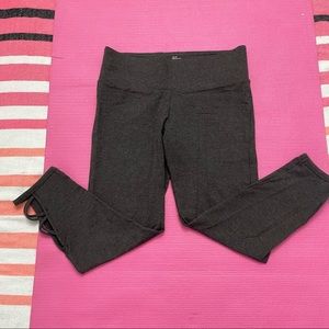 Victoria’s Secret Capri Leggings